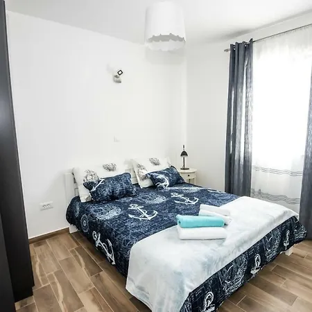 Blue Pearl Apartment Rogoznica (Sibenik-Knin)