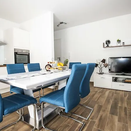 Blue Pearl * Rogoznica (Sibenik-Knin)