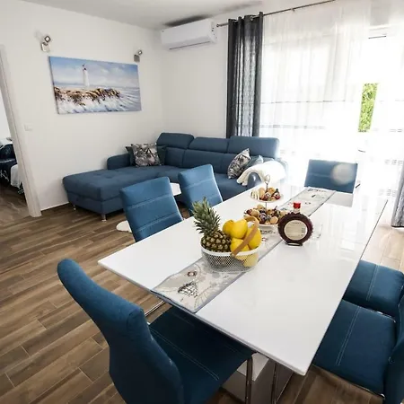 Blue Pearl Apartment